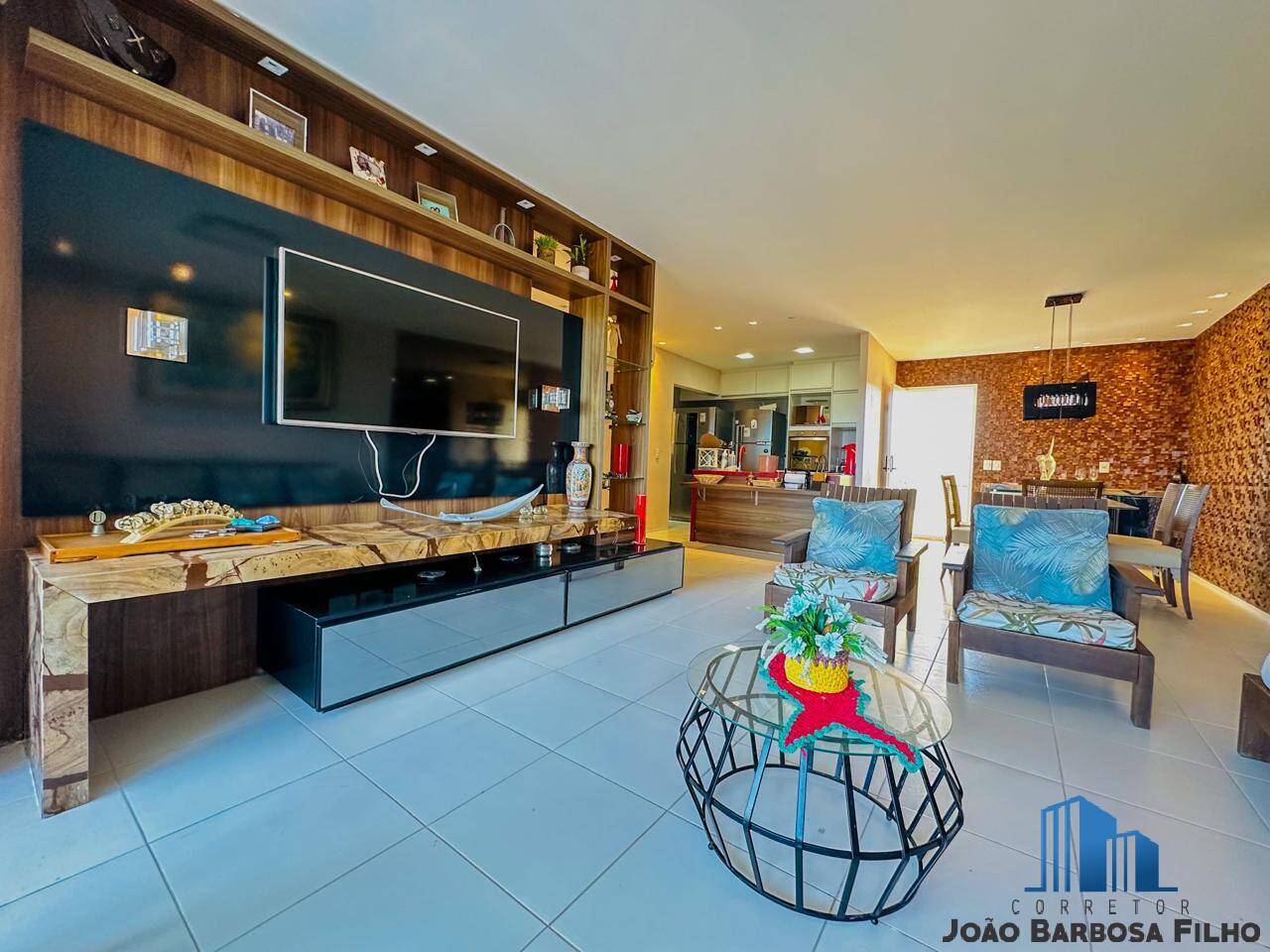 Apartamento à venda com 3 quartos, 135m² - Foto 2