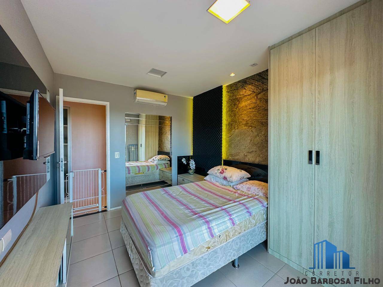 Apartamento à venda com 3 quartos, 135m² - Foto 14
